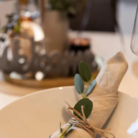 Neu Moselroyal Luxus 2-4 Pers Design Klima